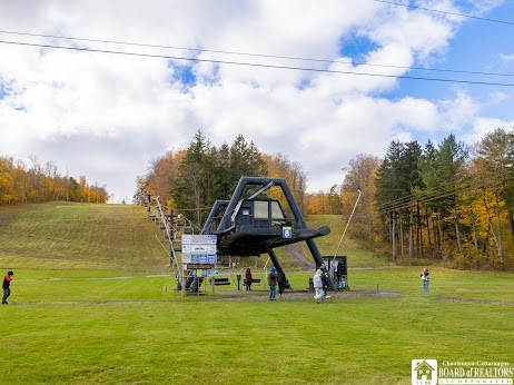 4483 Old Road Camelot 4483