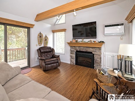 4483 Old Road Camelot 4483