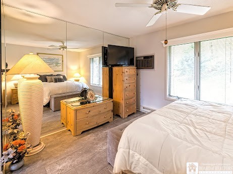 4483 Old Road Camelot 4483