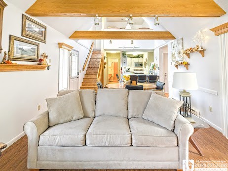 4483 Old Road Camelot 4483