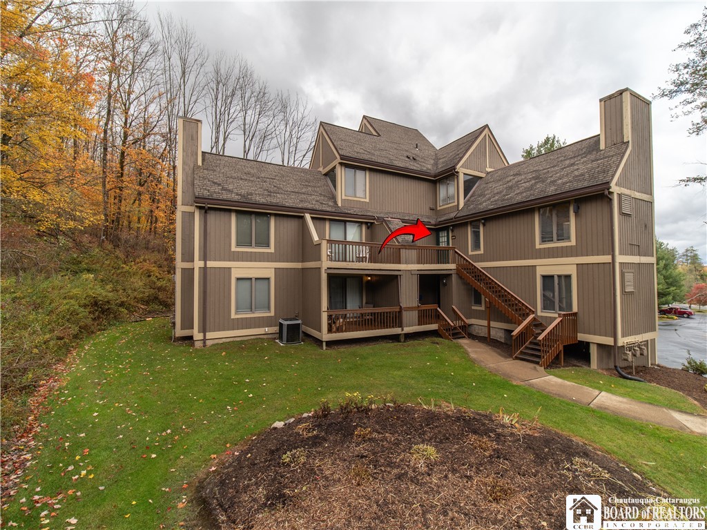 4438 Old Road Camelot