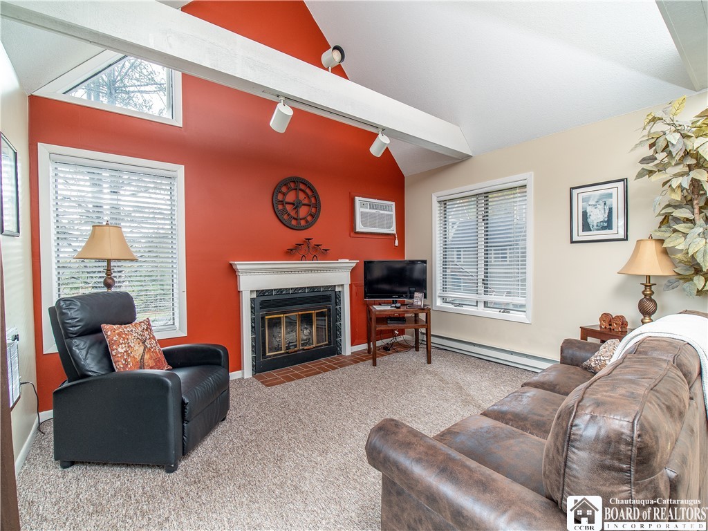 4438 Old Road Camelot