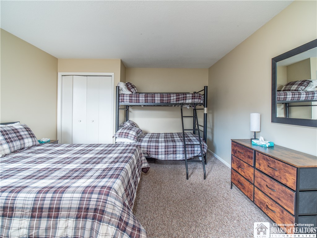 4438 Old Road Camelot