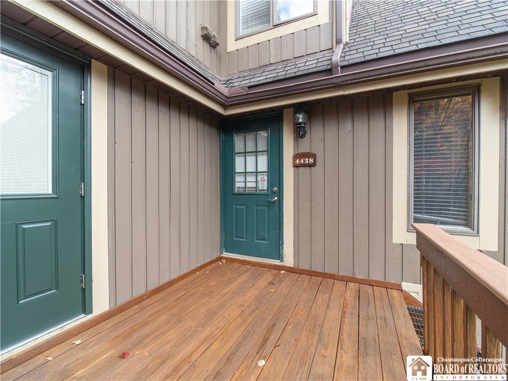 4438 Old Road Camelot