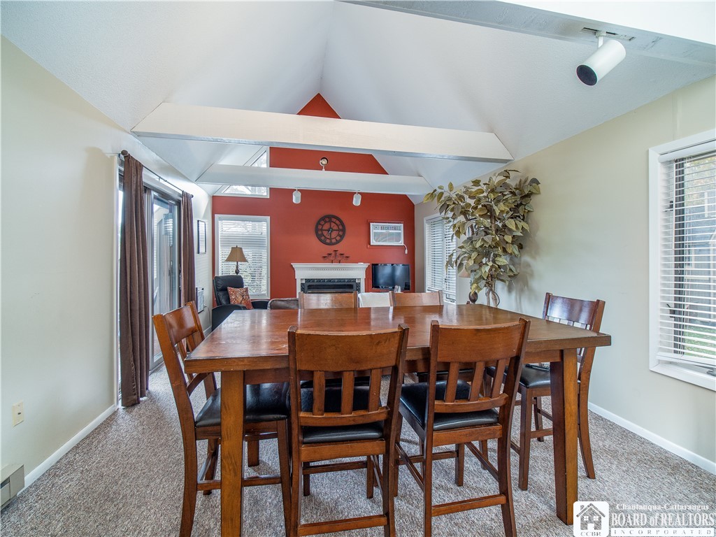 4438 Old Road Camelot