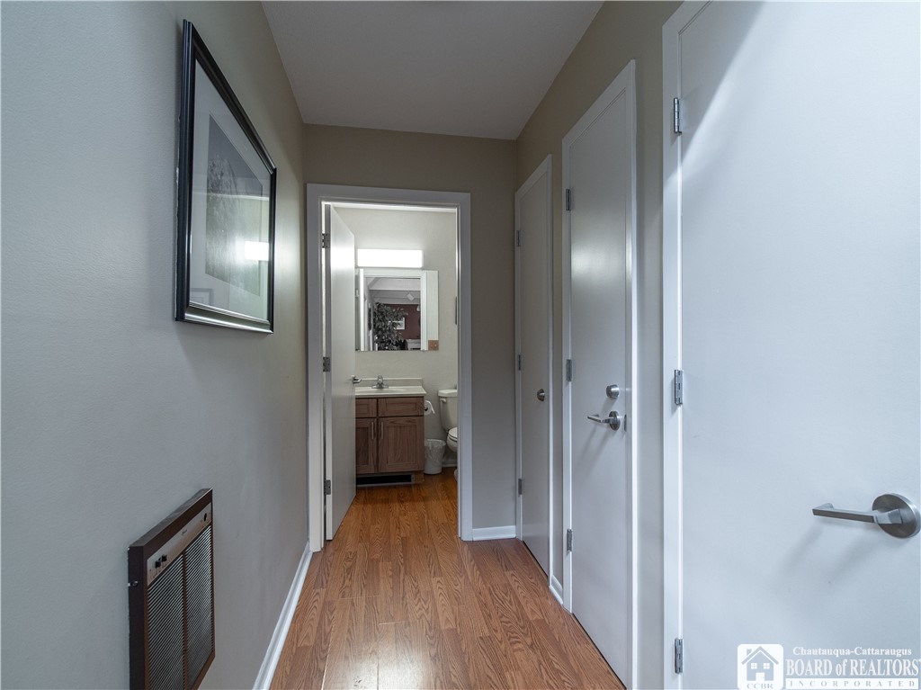 4438 Old Road Camelot