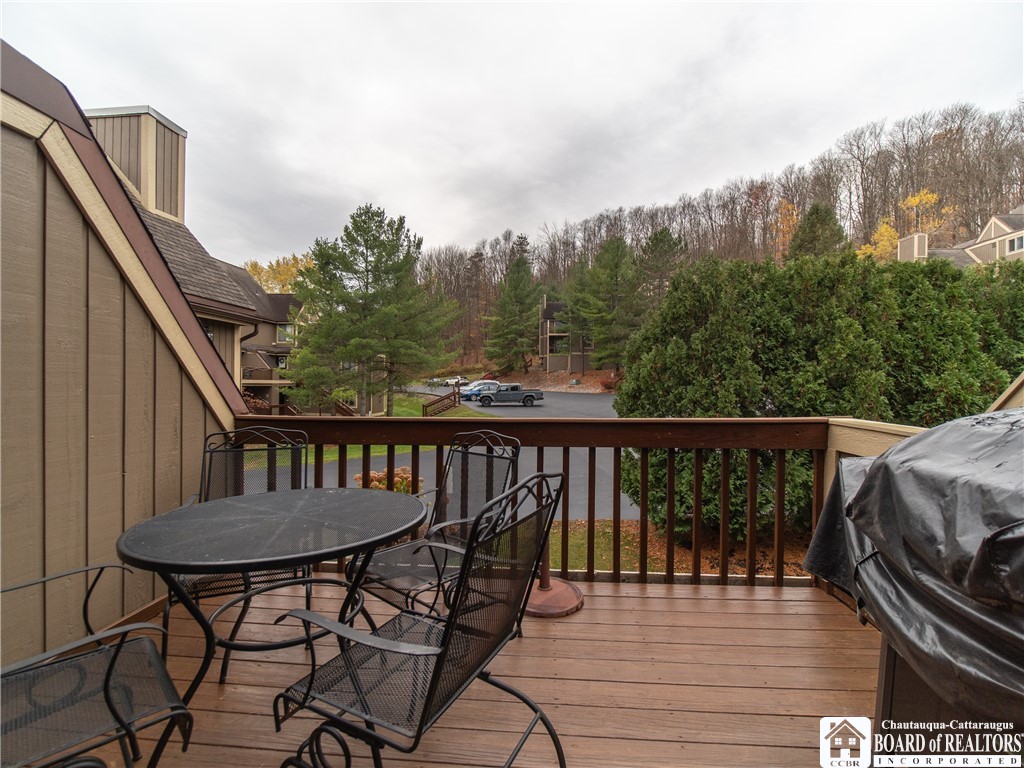 4454 Old Road Camelot 6-203