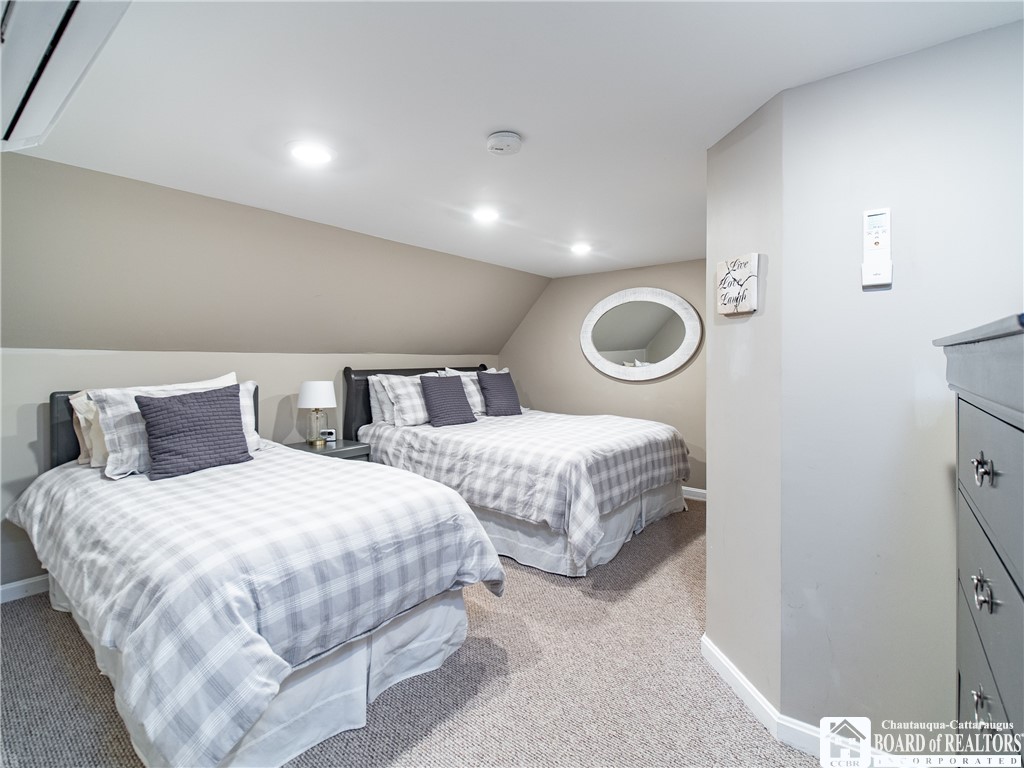 4454 Old Road Camelot 6-203