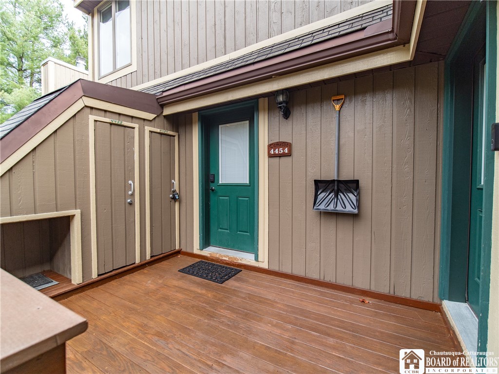 4454 Old Road Camelot 6-203