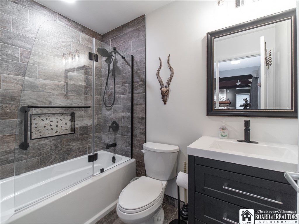 4454 Old Road Camelot 6-203