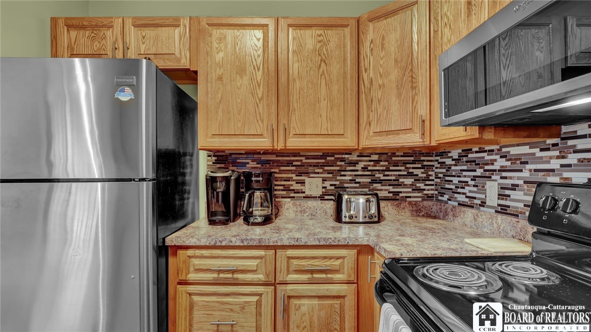 4455 Old Road Camelot 6-101