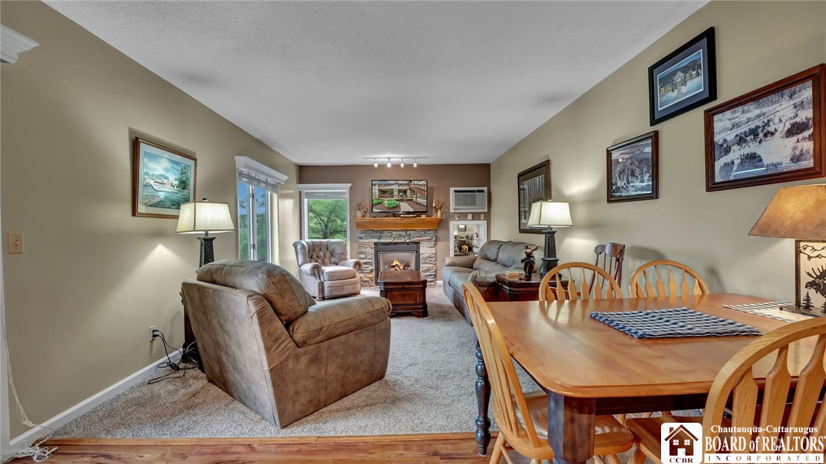 4455 Old Road Camelot 6-101