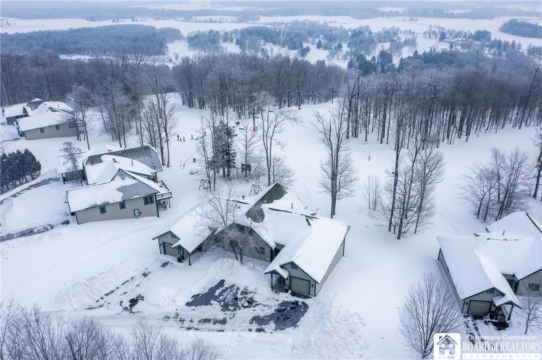 8415 Highlands Drive