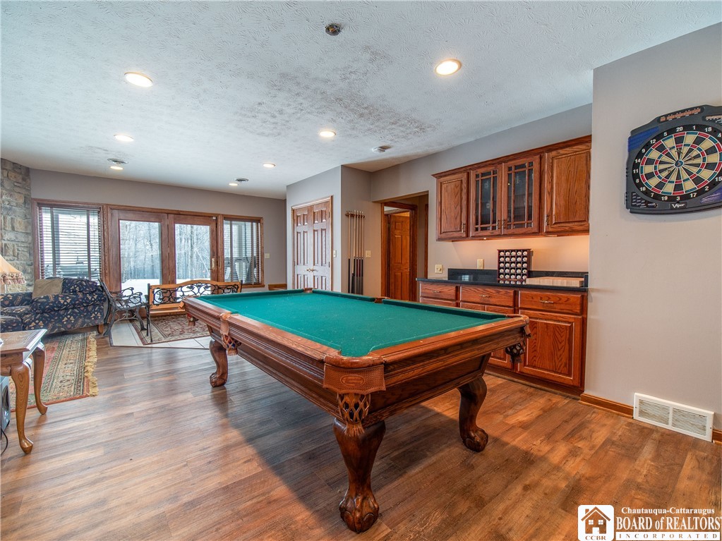 8415 Highlands Drive