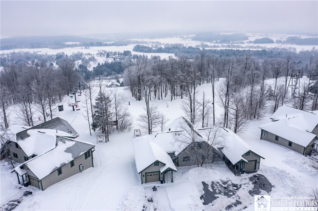 8415 Highlands Drive