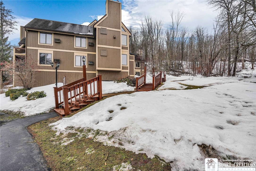 4433 Old Road Camelot
