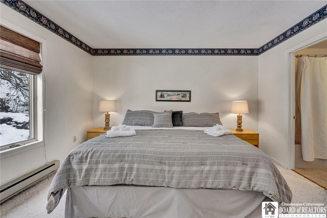 4433 Old Road Camelot