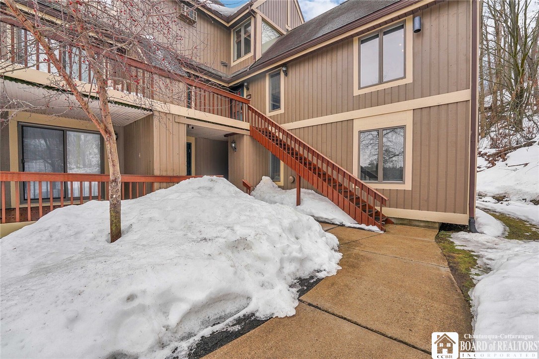 4433 Old Road Camelot