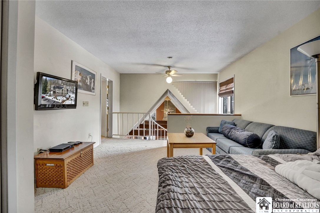 4433 Old Road Camelot