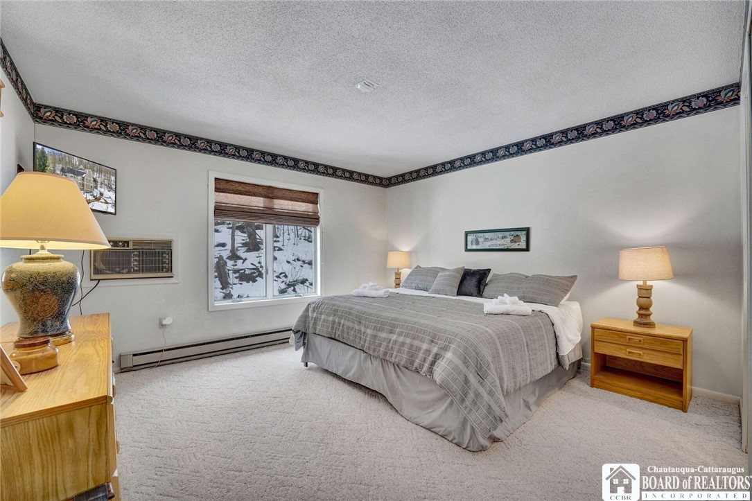 4433 Old Road Camelot