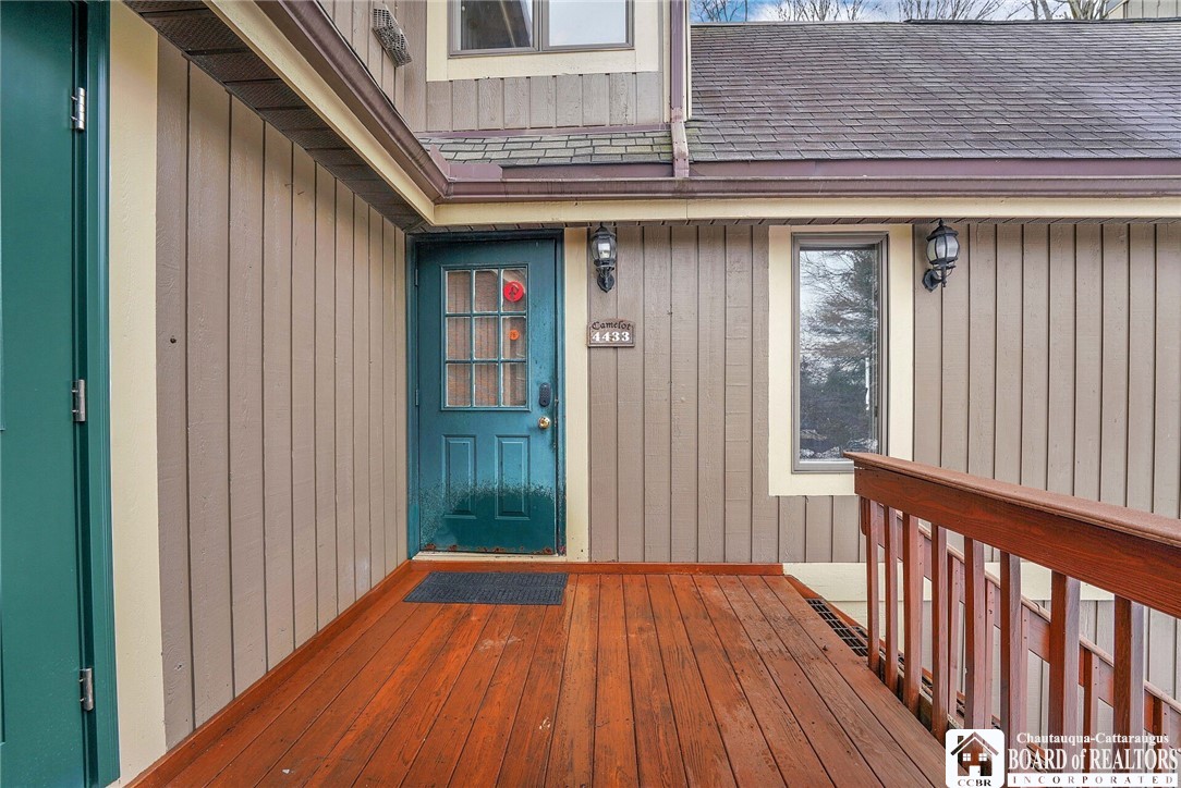 4433 Old Road Camelot