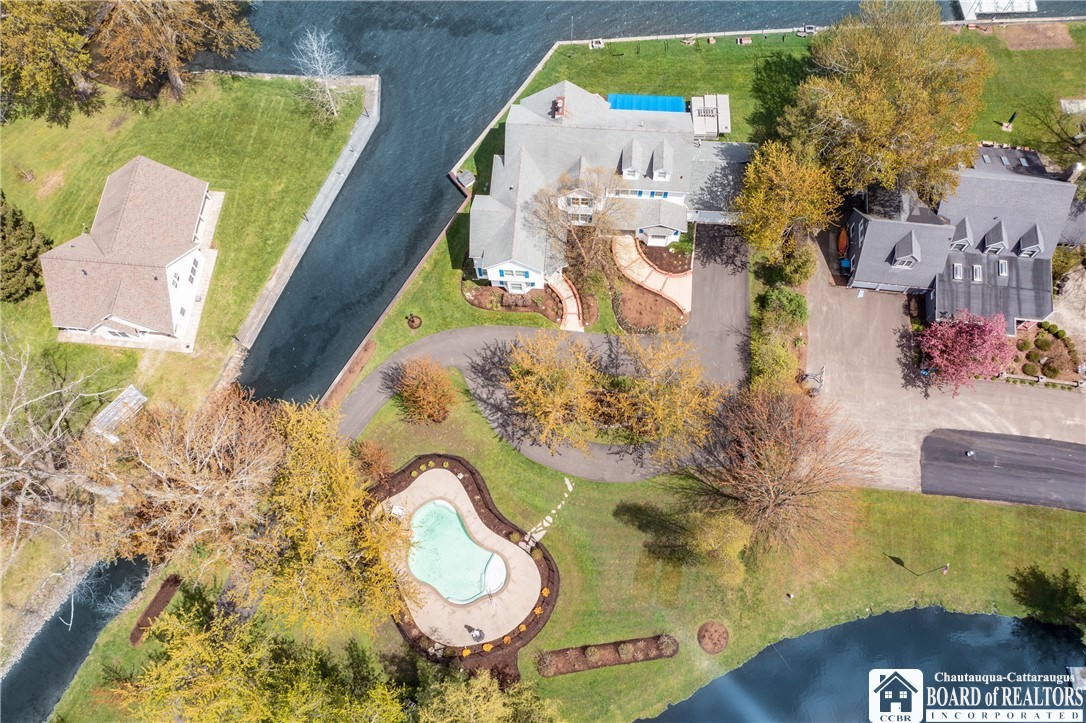 5320 West Lake Road