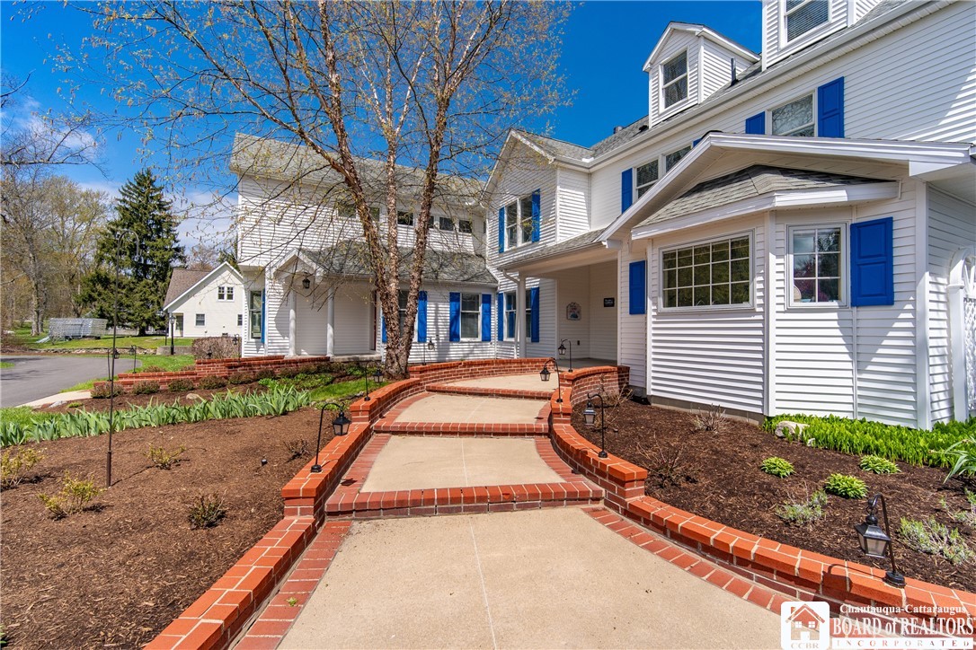 5320 West Lake Road