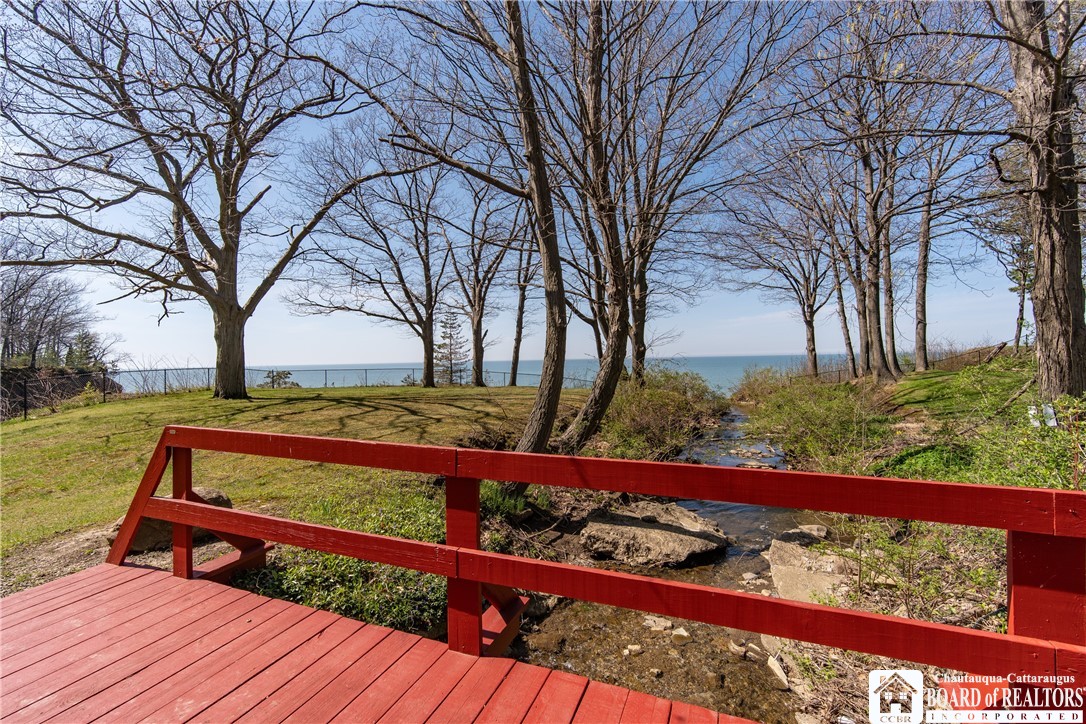 409 Edgewater Drive