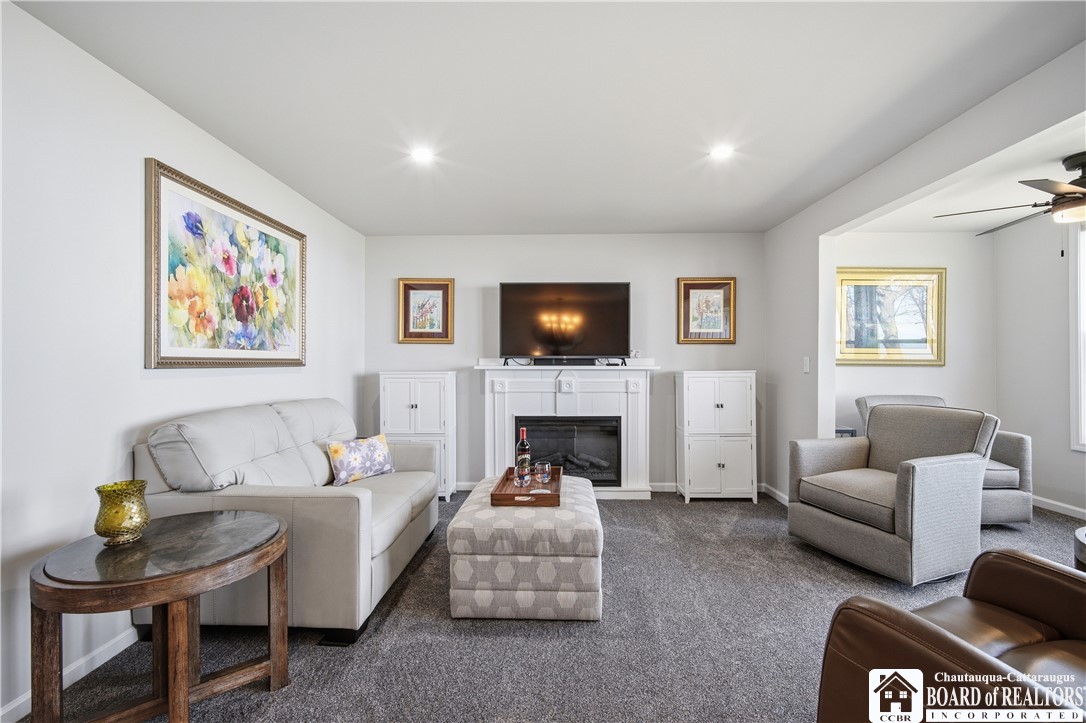 409 Edgewater Drive