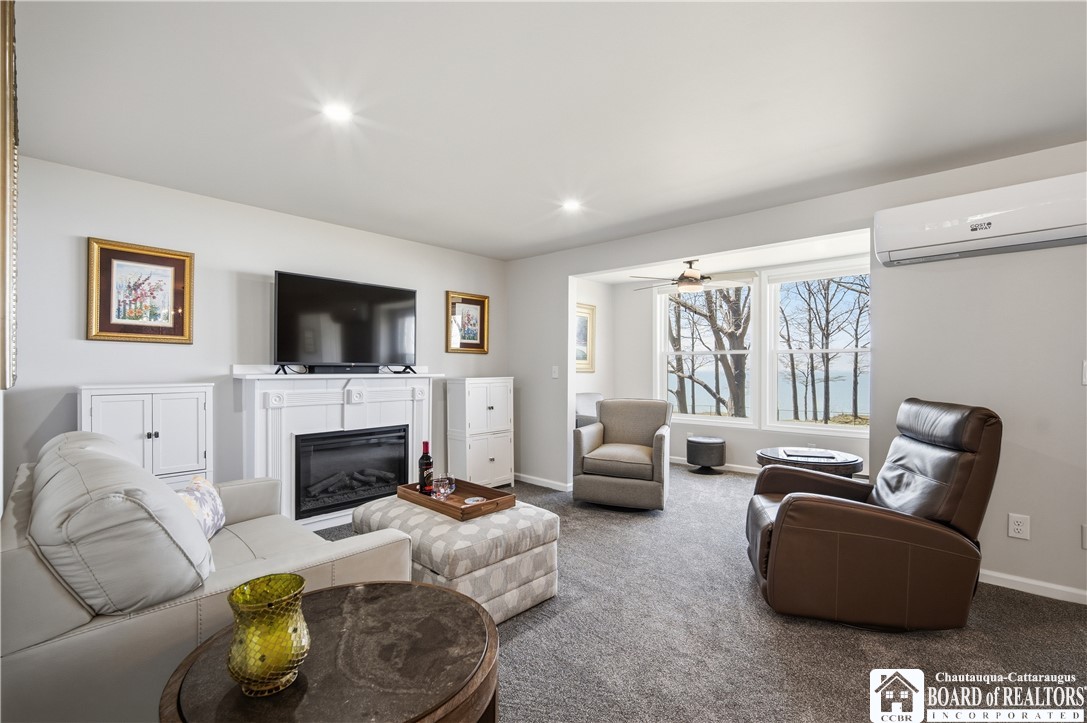 409 Edgewater Drive