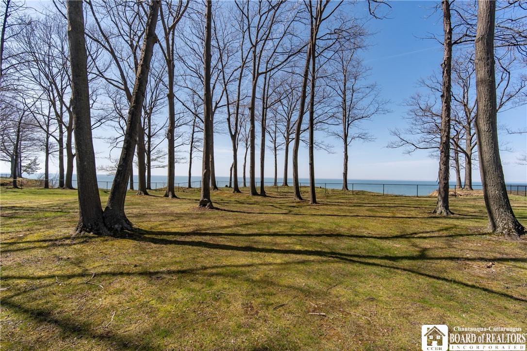 409 Edgewater Drive