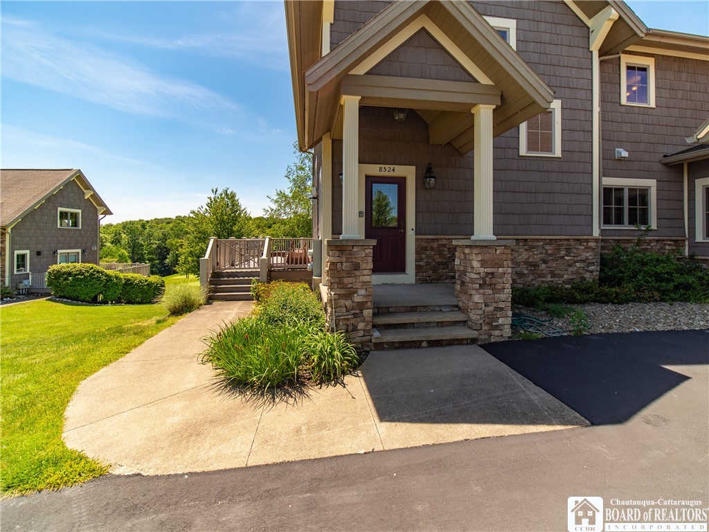 8524 Ridgeview 8524