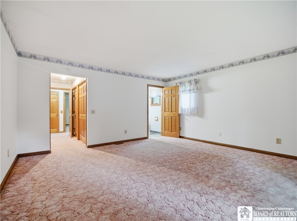 6309 Shorelands Drive
