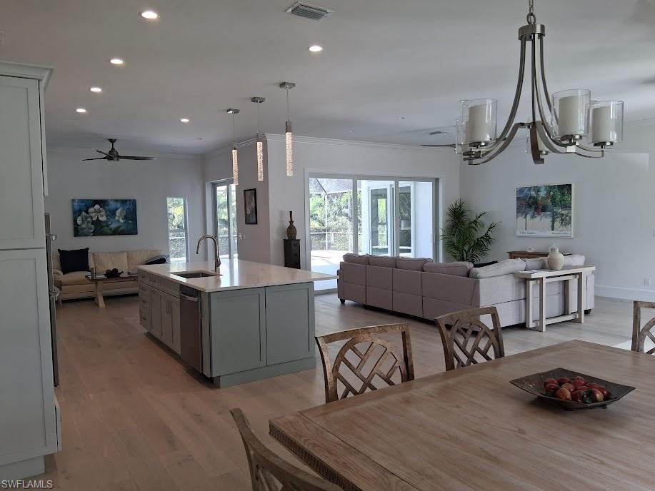 1909 Fairfax CIR