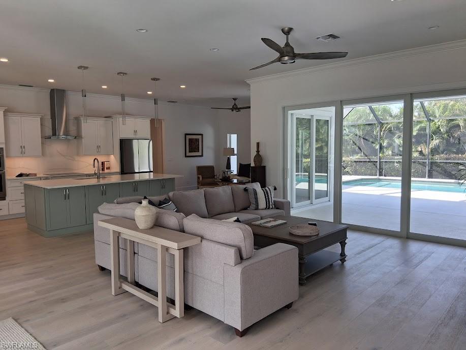 1909 Fairfax CIR