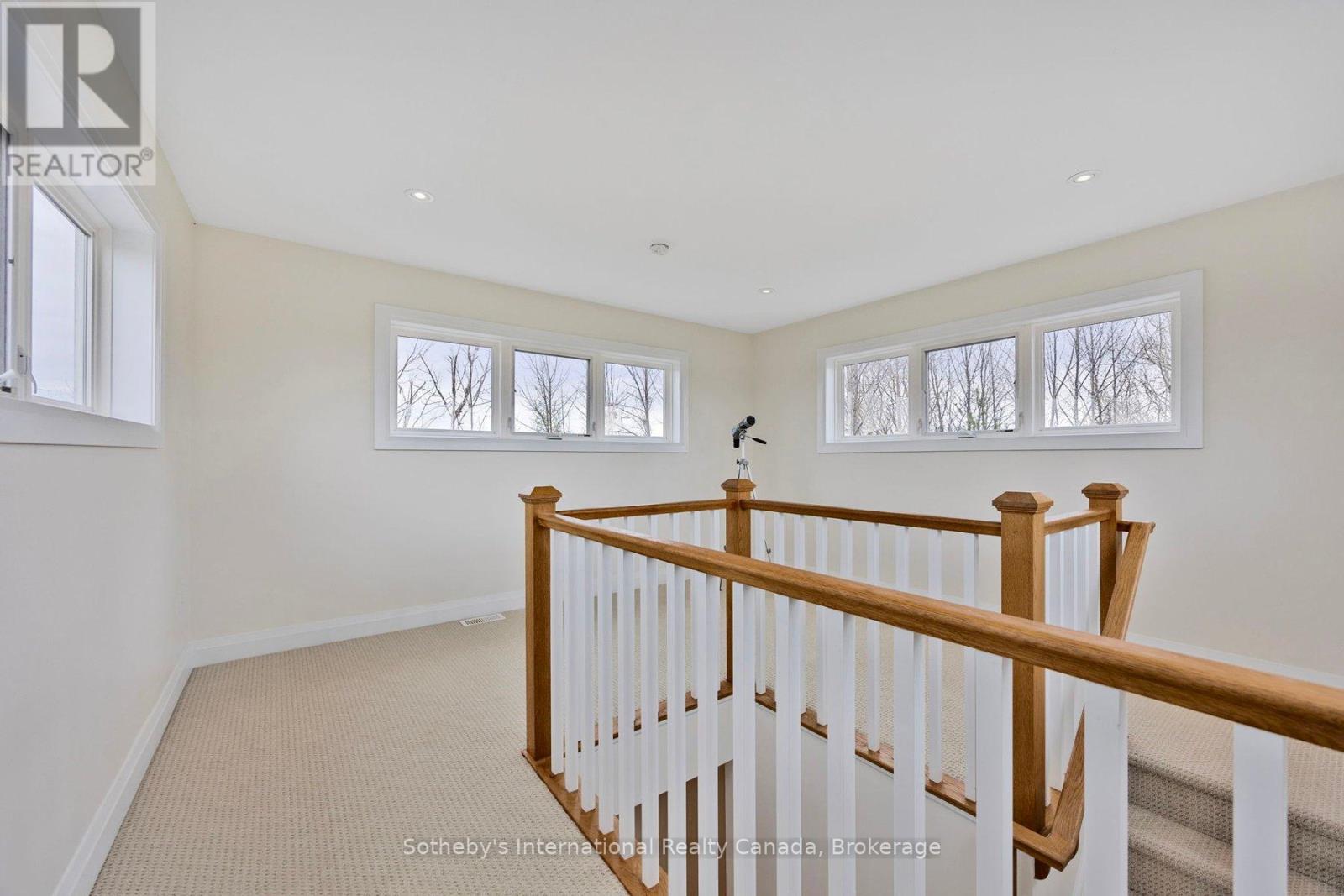 2 SWAN LANE