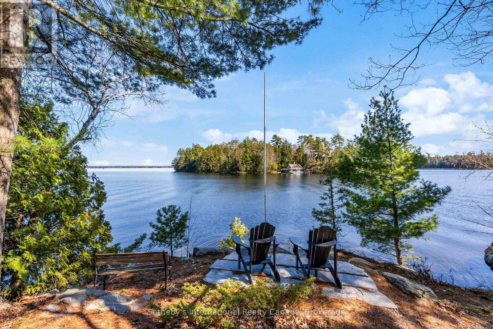 29 BEACHGROVE ISLAND 33LM
