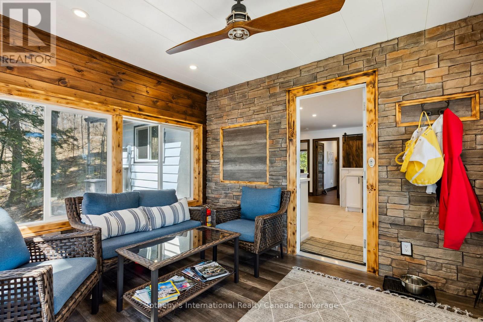 29 BEACHGROVE ISLAND 33LM