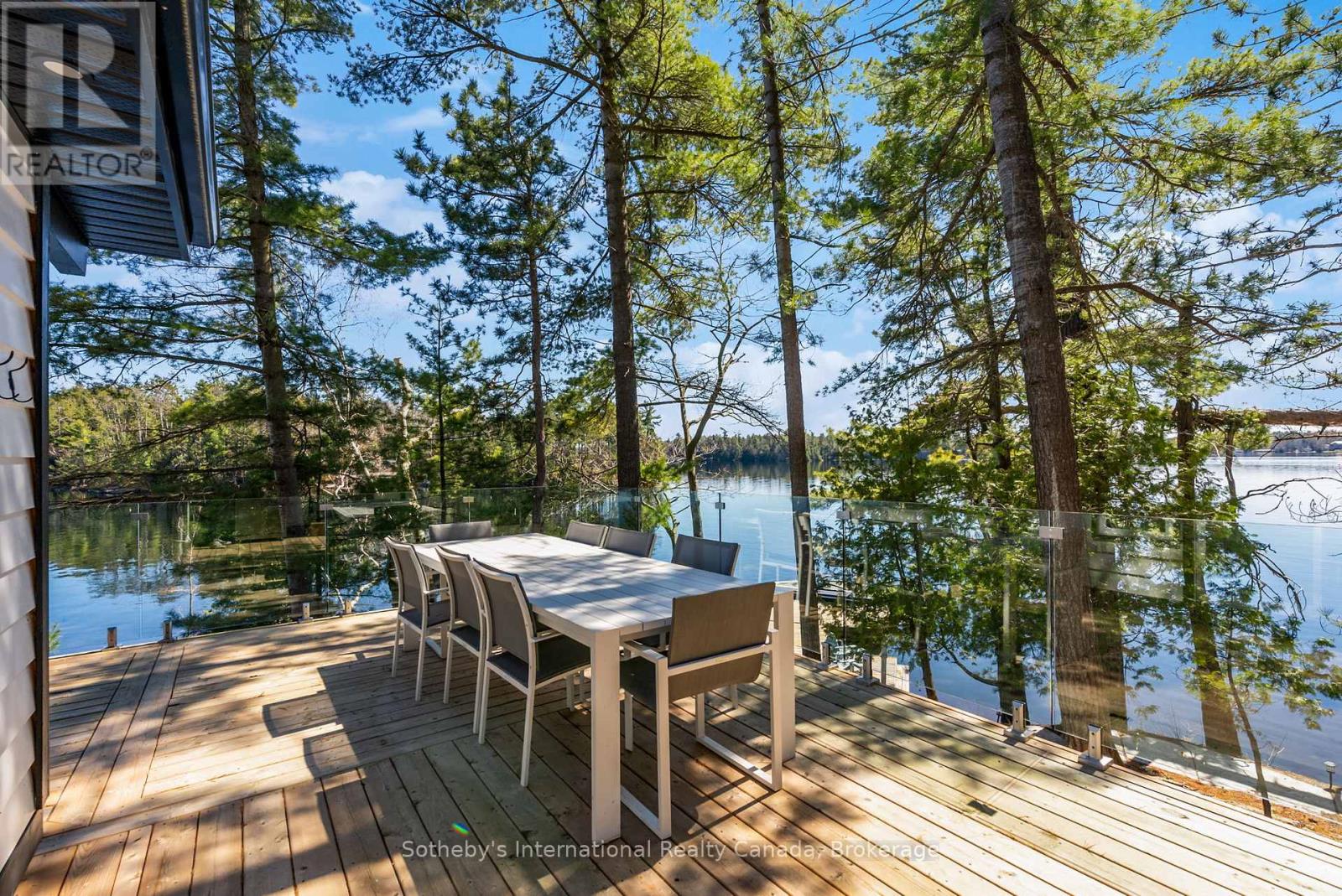 29 BEACHGROVE ISLAND 33LM