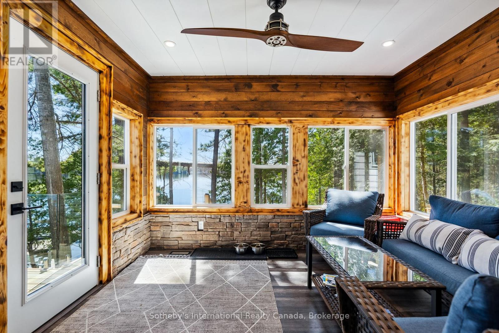 29 BEACHGROVE ISLAND 33LM