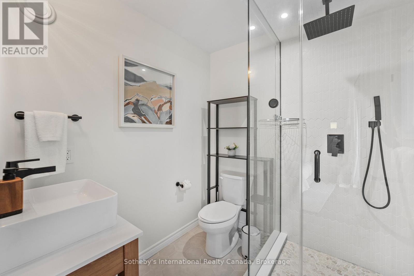 UNIT 1 - 1281 BRACKENRIG ROAD