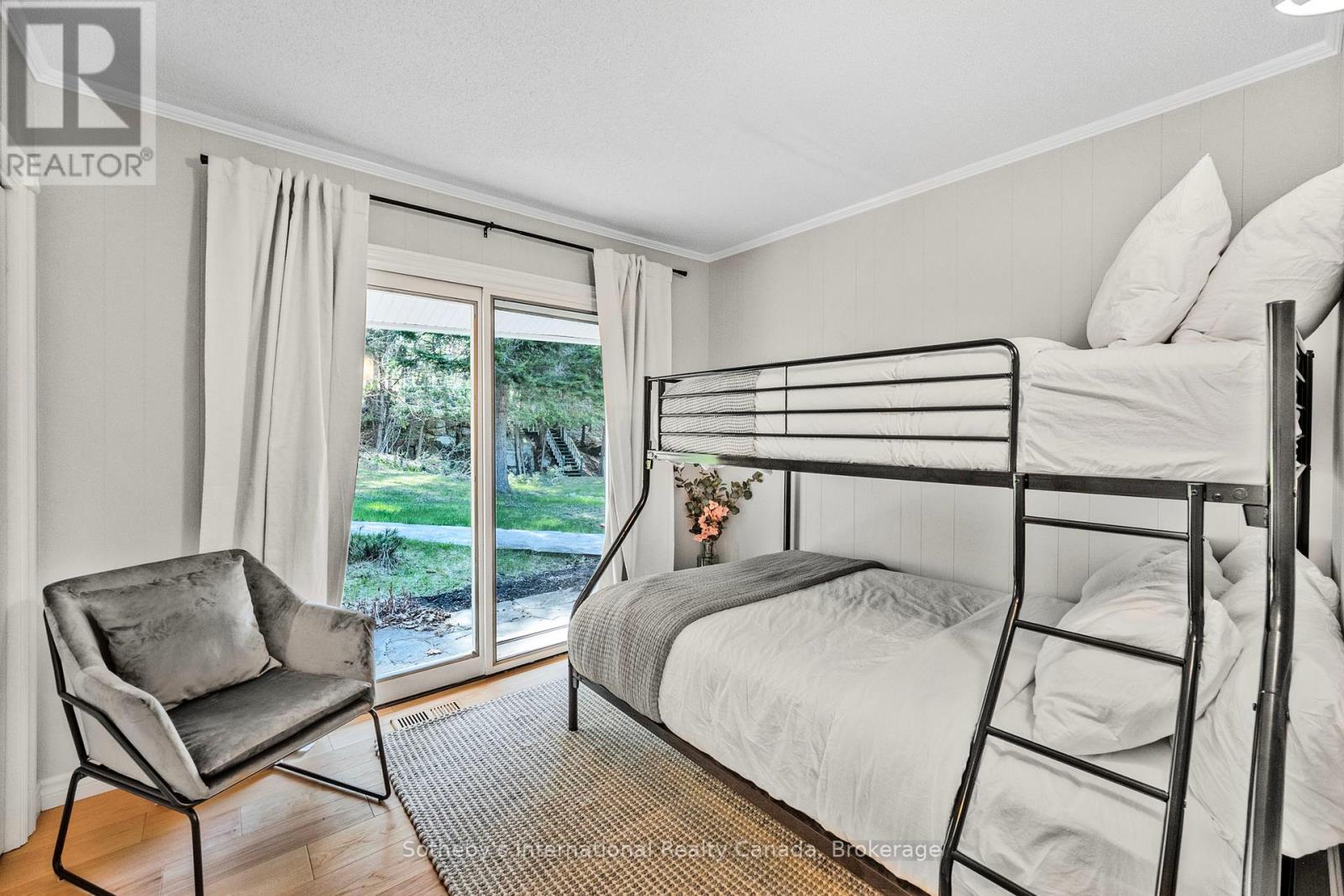 UNIT 1 - 1281 BRACKENRIG ROAD