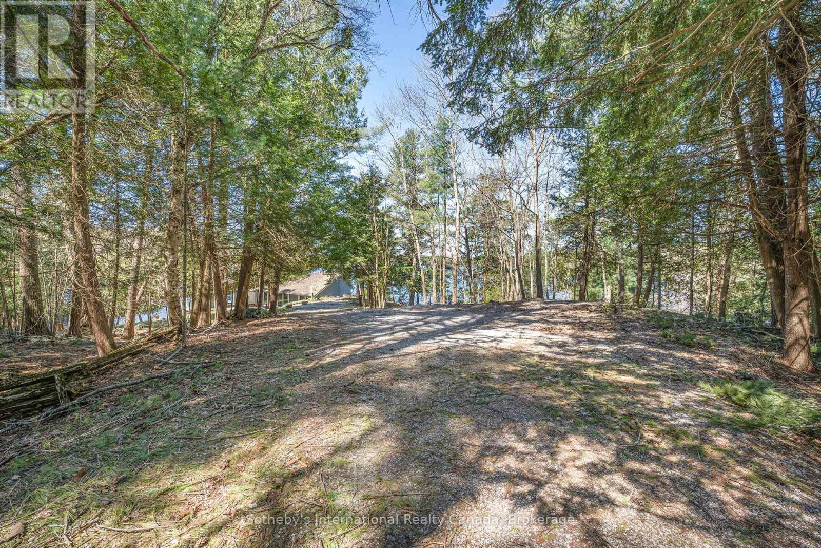 UNIT 1 - 1281 BRACKENRIG ROAD