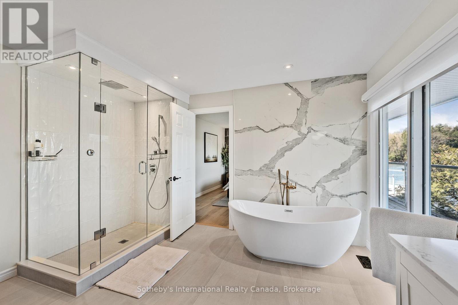 UNIT 1 - 1281 BRACKENRIG ROAD