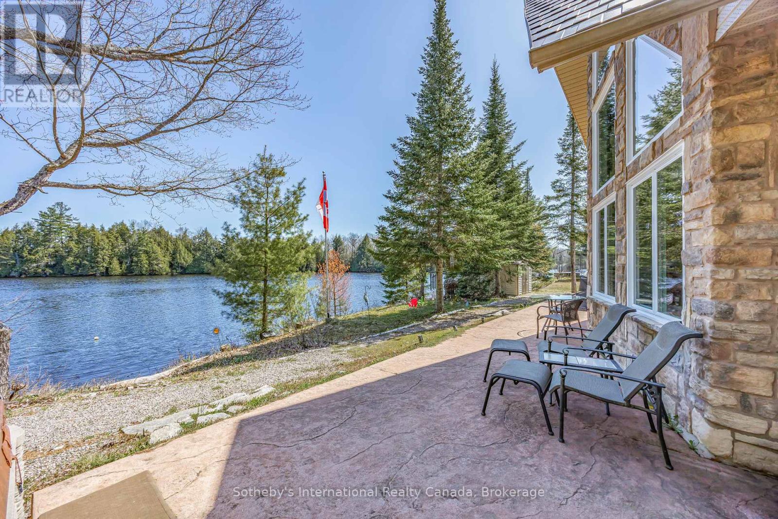 9 PAULS BAY ROAD