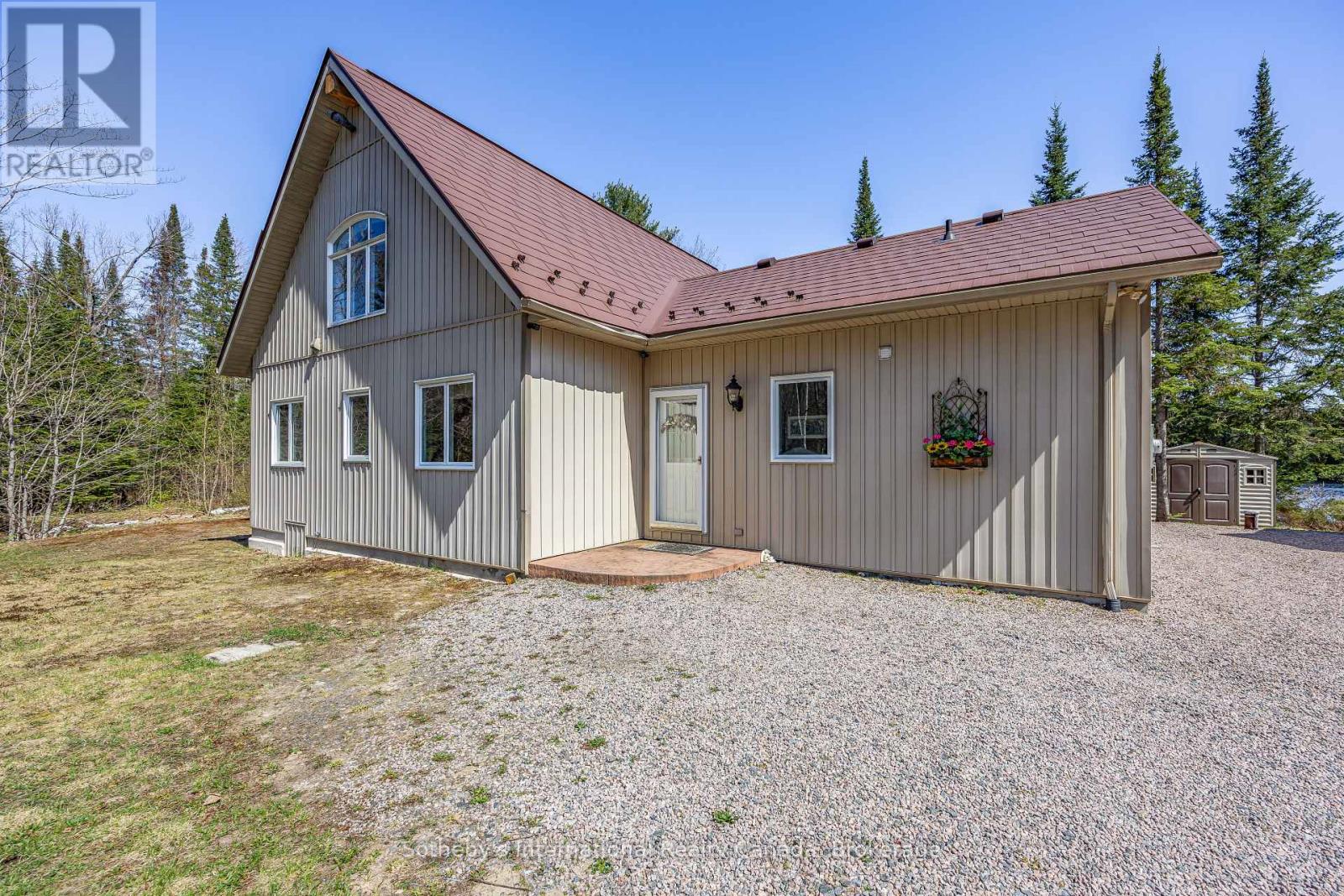 9 PAULS BAY ROAD