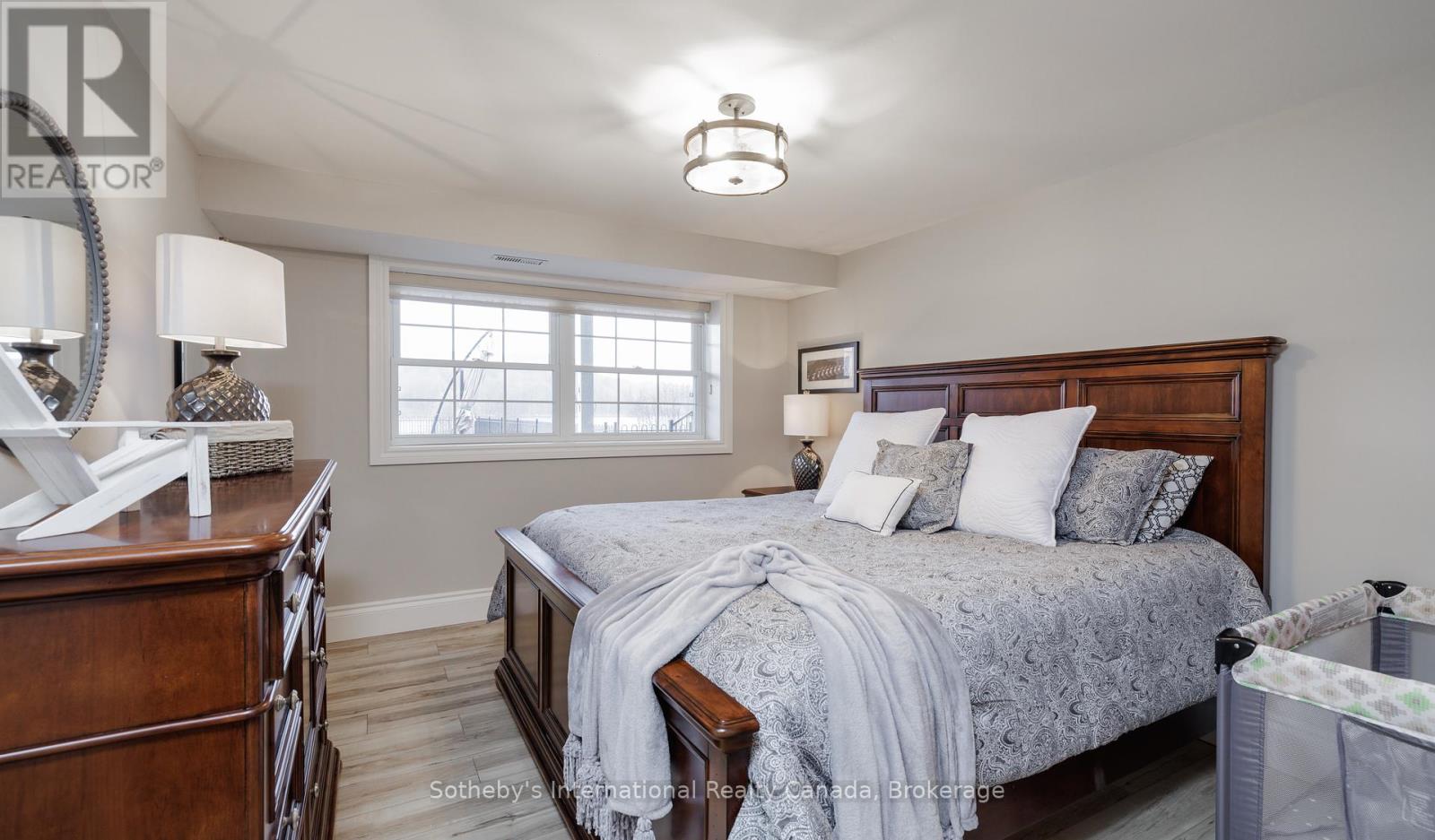 427 WEST BROWNS ROAD E