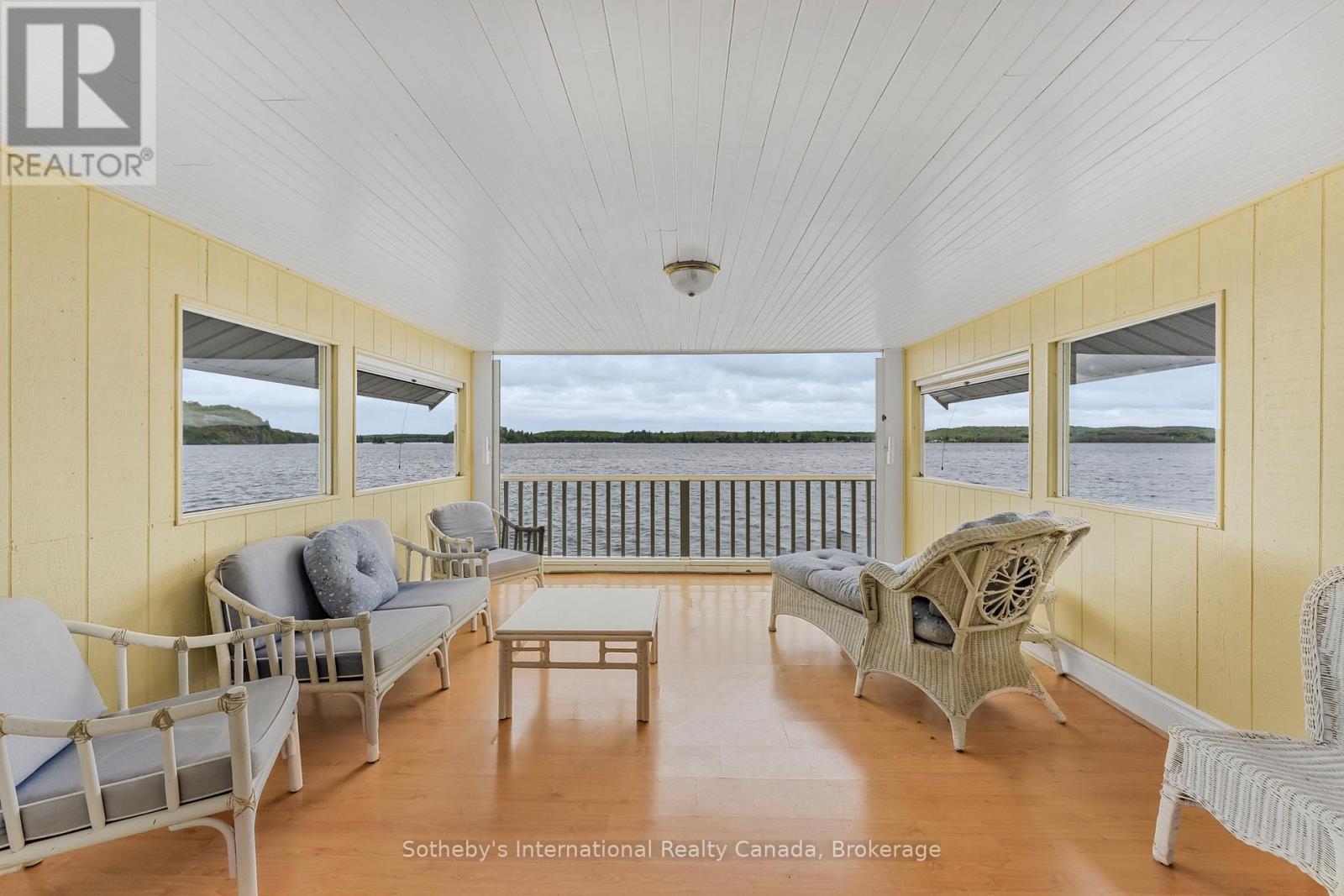 81A WIND ROSE LANE