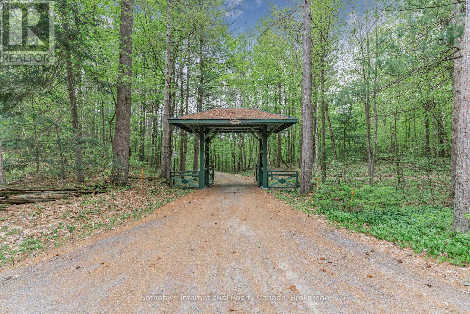 81A WIND ROSE LANE