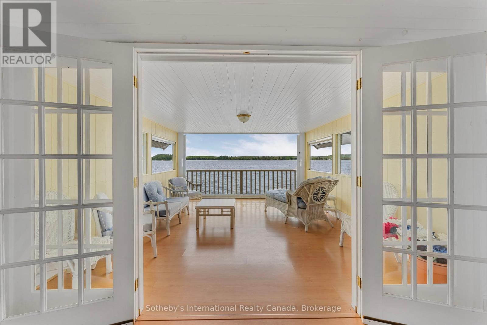 81A WIND ROSE LANE